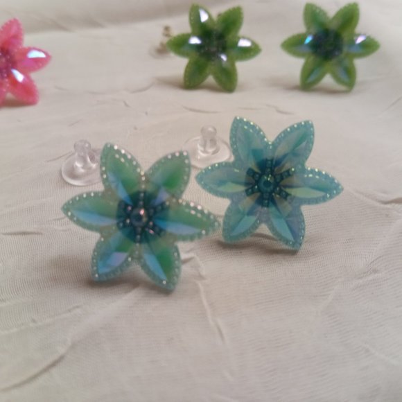 Set of Four Handmade Hand Crafted Flower Stud Earrings Jewelry #48 - Picture 10 of 15